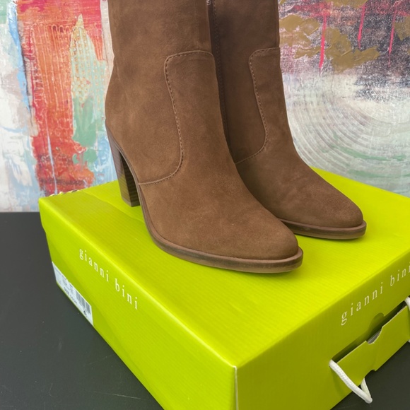 Gianni Bini Tovy Suede Ankle boot - Picture 2 of 7